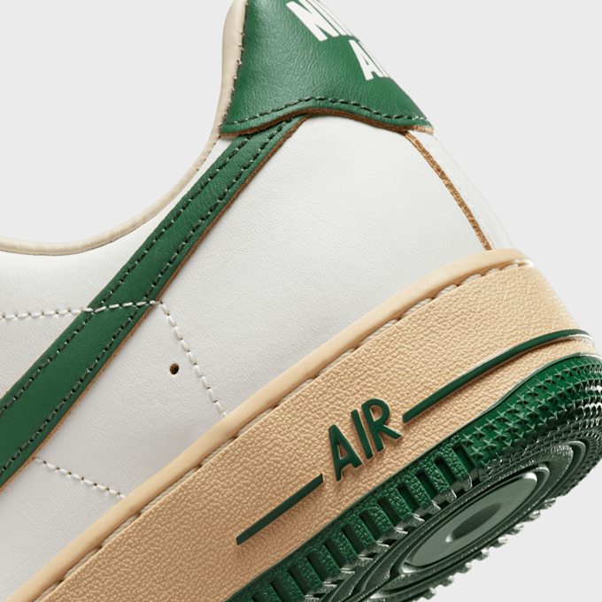 Nike WMNS Air Force 1 '07 LV8 beige 24233 8