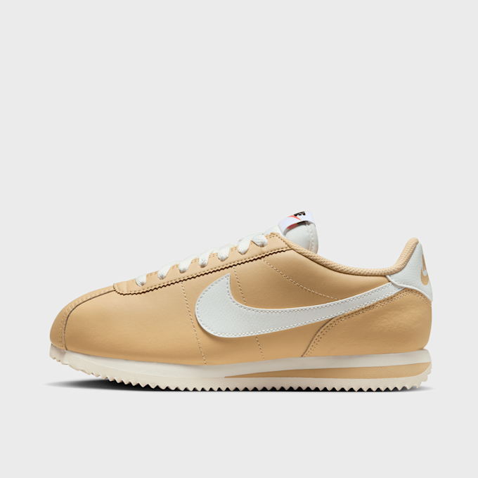 Nike WMNS Cortez beige 24237 1