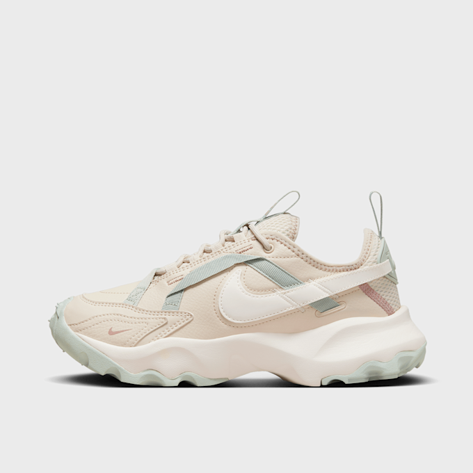 Nike WMNS TC 7900 weiß 24245 1