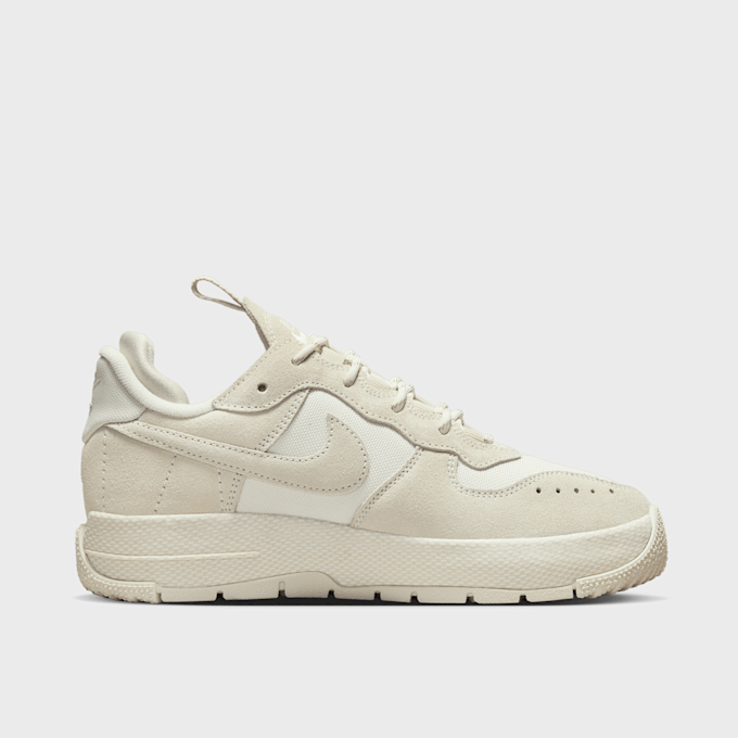 Nike WMNS Air Force 1 Wild crna 24253 2