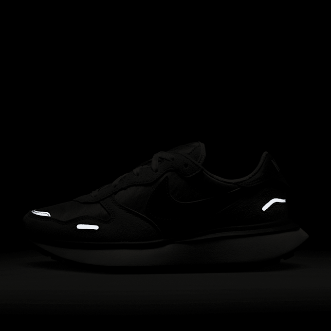 Nike WMNS Phoenix Waffle biały 24269 7