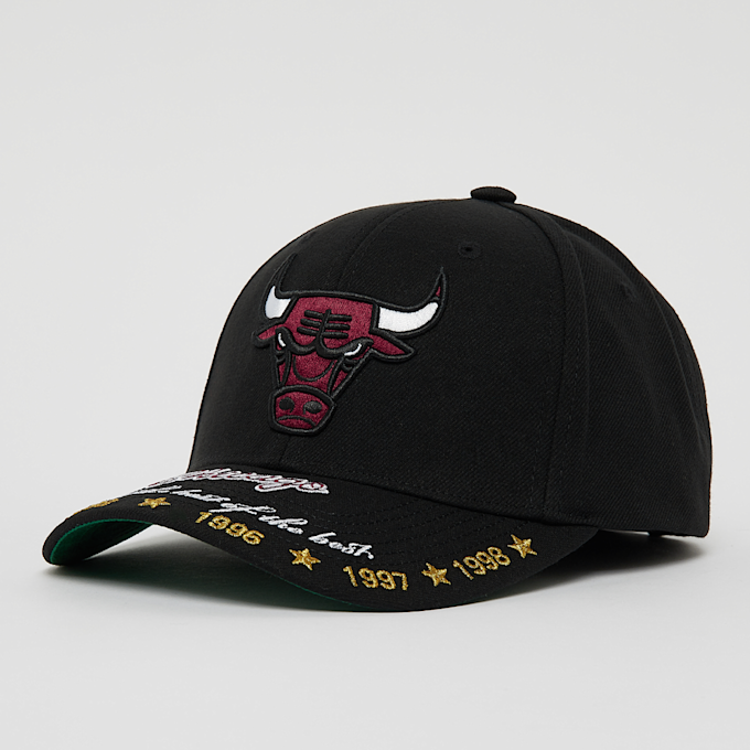 Mitchell & Ness NBA Against The Best Pro SB Chicago Bulls schwarz 24362 1