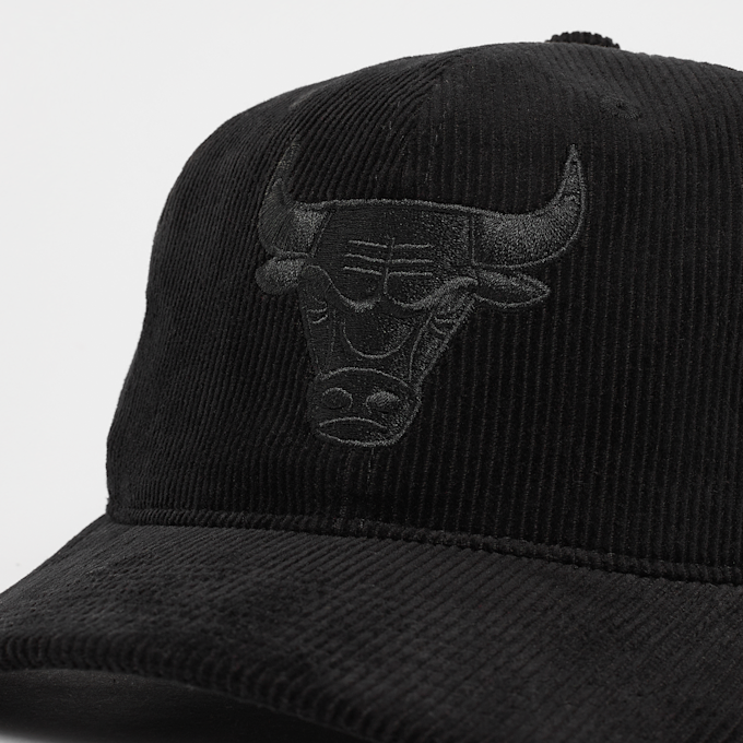 Mitchell & Ness NBA 6-Panel High Crown Cord Chicago Bulls noir 24365 4