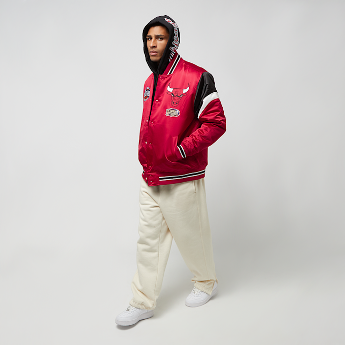 Mitchell & Ness NBA Heavyweight Satin Jacket Chicago Bulls rosso 24400 7