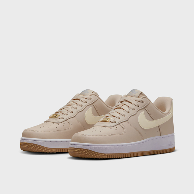 Nike WMNS Air Force 1 '07 beige 24774 4