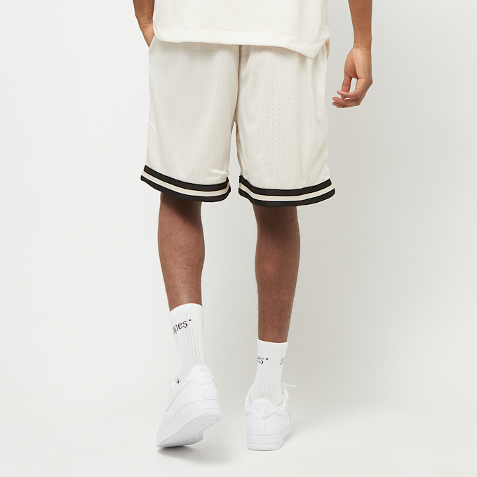 FUBU Varsity Mesh Shorts blanco 24818 2