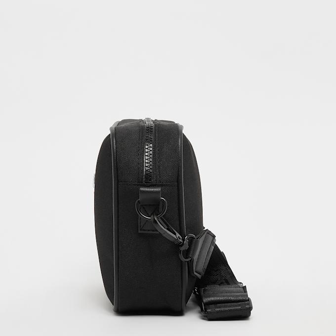 Karl Kani Signature Essential Messenger Bag crna 24970 2