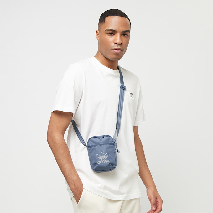 adidas Originals adicolor Schultertasche blau 25156 7