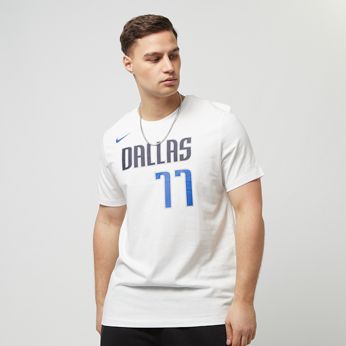 Nike NBA Dallas Mavericks Essential Next Nature Shortsleeve Tee weiß 25245 1