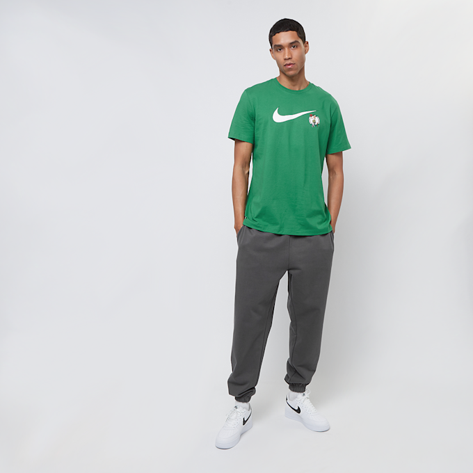Nike Boston Celtics Essential NBA Swoosh Shortsleeve Tee grün 25250 4