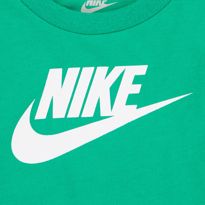 Nike Club Tee & Shorts Set (2 Piece) vert 25339 4