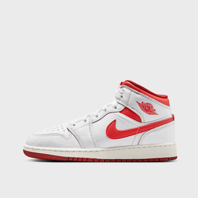 Jordan Air Jordan 1 Mid SE (GS) blanco 25395 1