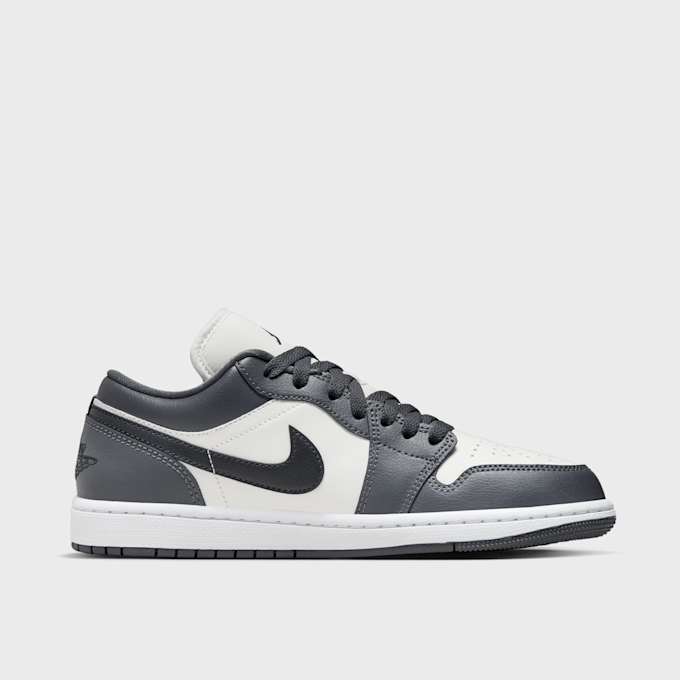 Jordan WMNS Air Jordan 1 Low blanco 25536 2