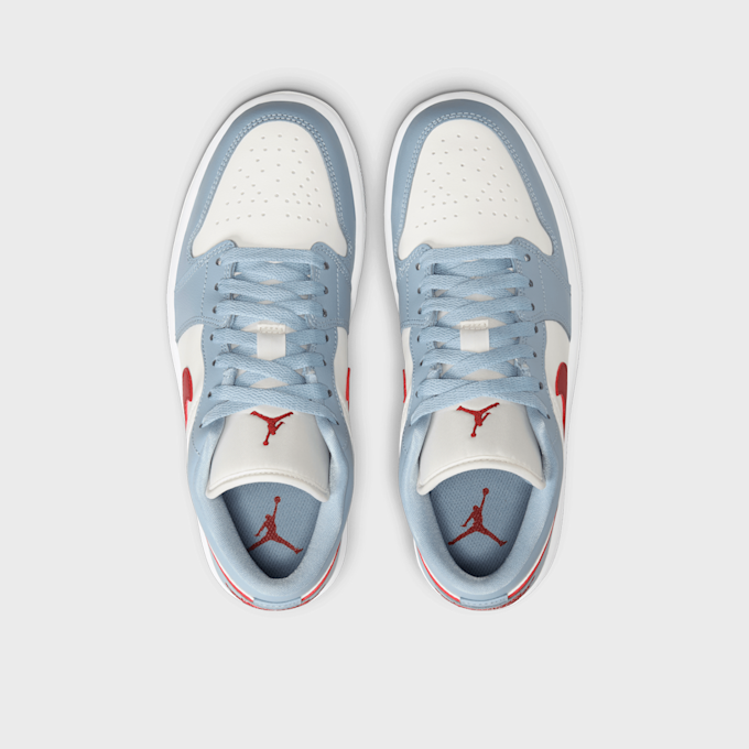 Jordan WMNS Air Jordan 1 Low bleu 25538 6