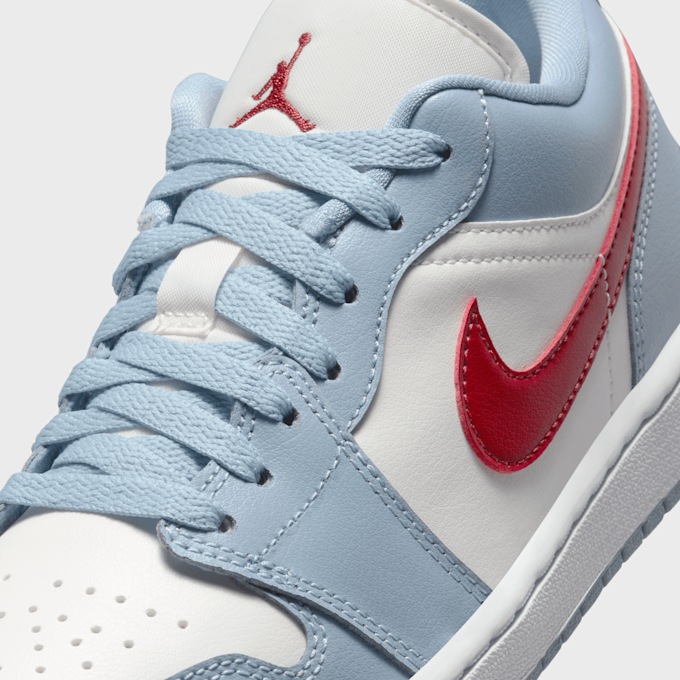 Jordan WMNS Air Jordan 1 Low bleu 25538 8