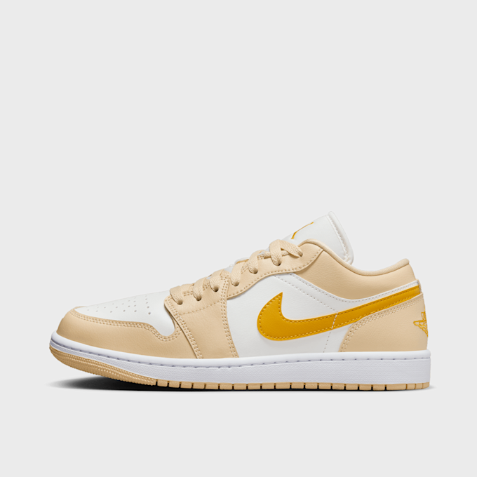 Jordan WMNS Air Jordan 1 Low beige 28143 1