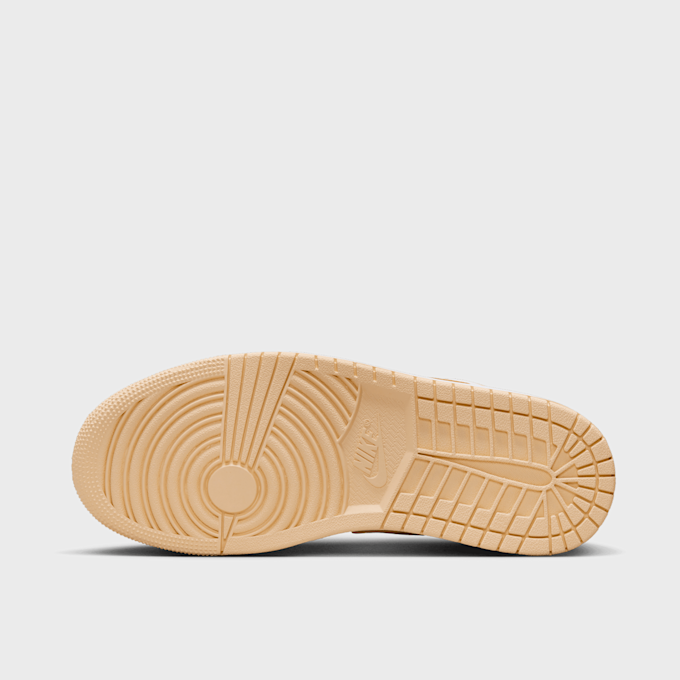 Jordan WMNS Air Jordan 1 Low beige 28143 3