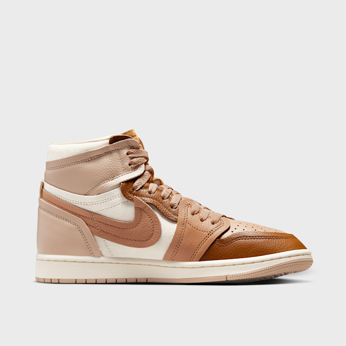 Jordan WMNS Air Jordan 1 MM High beige 28166 2