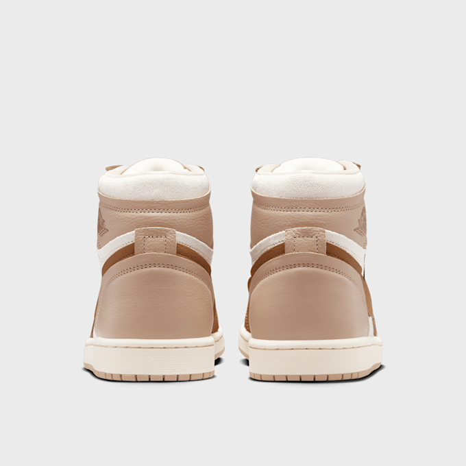 Jordan WMNS Air Jordan 1 MM High beige 28166 5