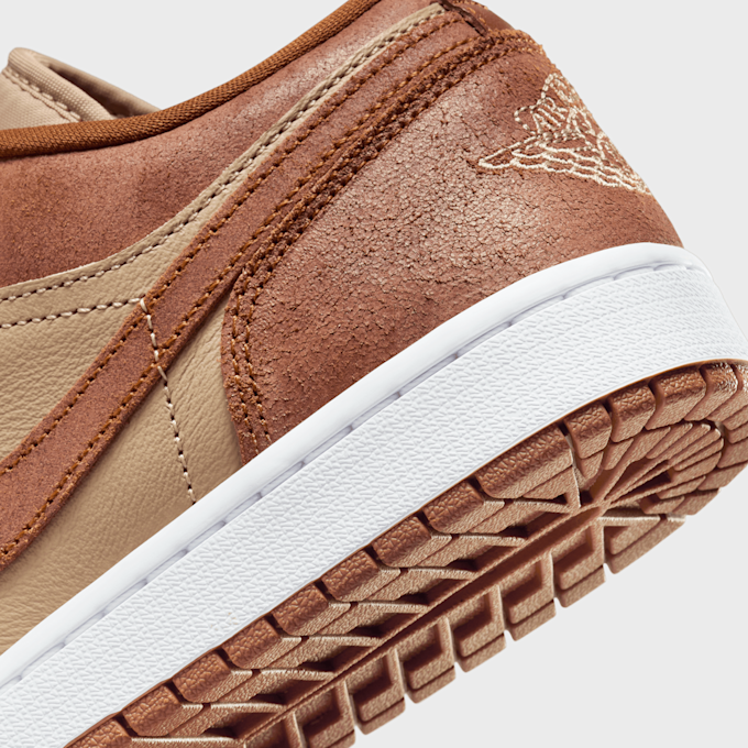 Jordan WMNS Air Jordan 1 Low SE brun 28184 8