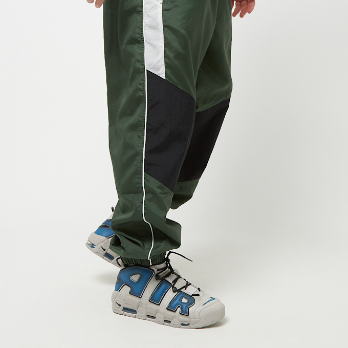 Nike Sportwear Air Woven Pant schwarz 28214 4