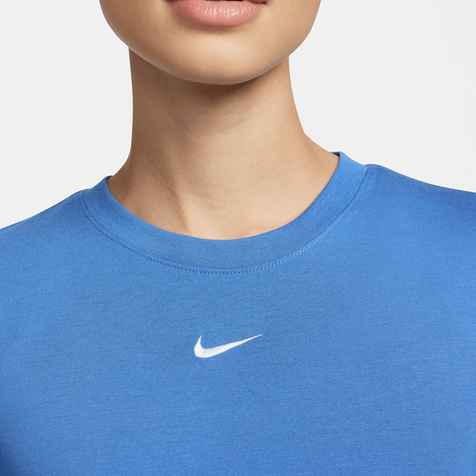Nike Sportswear Essentials Short Slim Fit T-Shirt blanc 28226 4