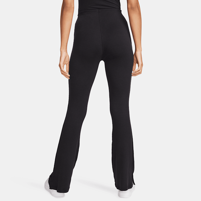 Nike Sportswear Chill Knits Mini-Ribbed Mid-Rise Flared Leggings negro 28244 2