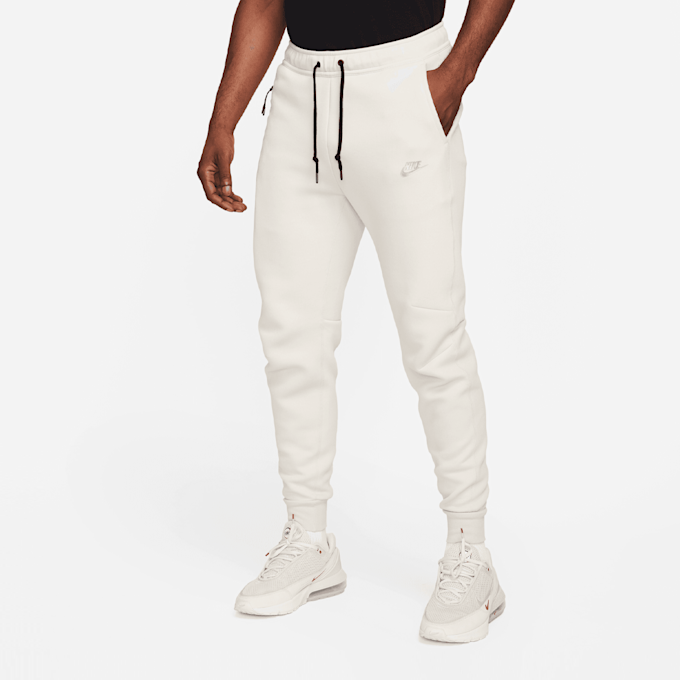 Nike Tech Fleece Jogger beige 28289 1