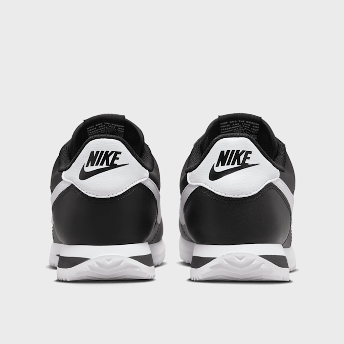 Nike WMNS Cortez negro 28334 5