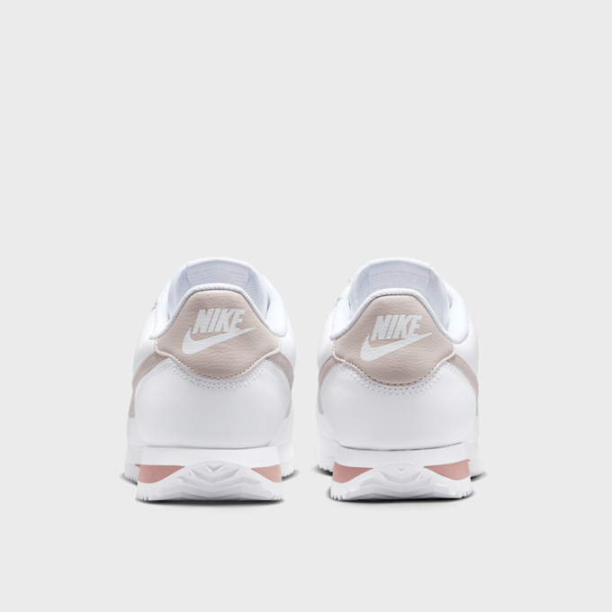 Nike WMNS  Cortez blanco 28335 5