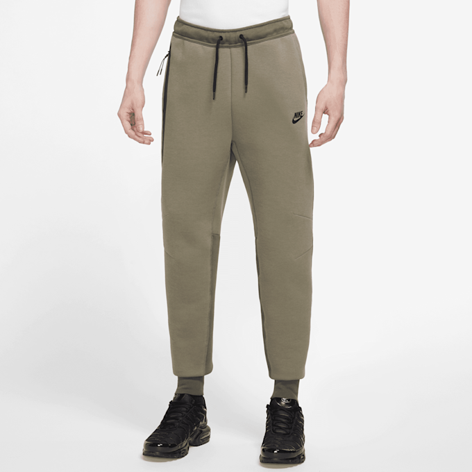 Nike Tech Fleece Jogger grün 28365 1