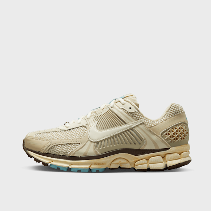 Nike WMNS Zoom Vomero 5 beige 28411 1