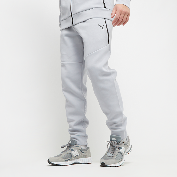 PUMA Pumatech Track Pant grau 28427 1