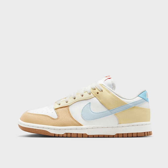 Nike WMNS Dunk Low Next Nature bege 28438 1
