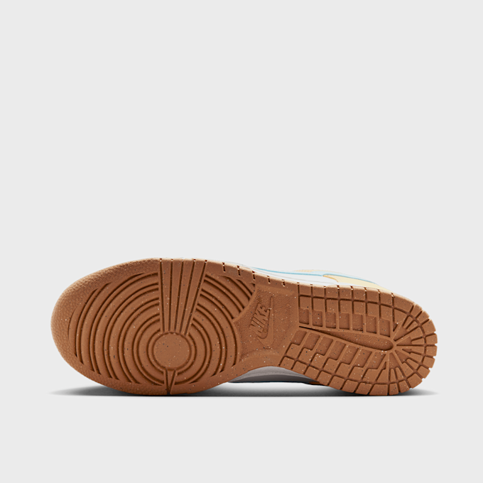 Nike WMNS Dunk Low Next Nature beige 28438 3
