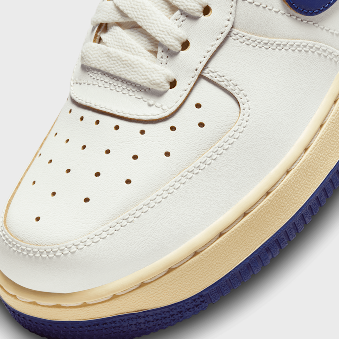 Nike   WMNS Air Force 1 '07 beige 28440 8