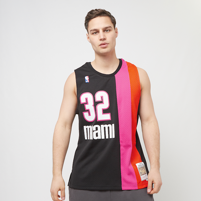 Mitchell & Ness NBA Swingman Jersey Miami Heat 2005-06 Shaquille O'Neal weiß 28516 1