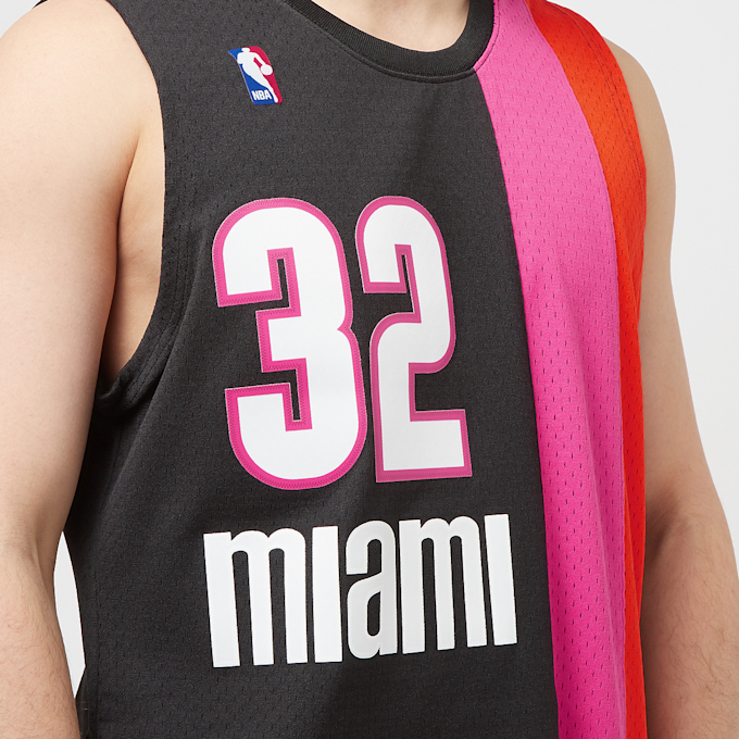 Mitchell & Ness NBA Swingman Jersey Miami Heat 2005-06 Shaquille O'Neal weiß 28516 3