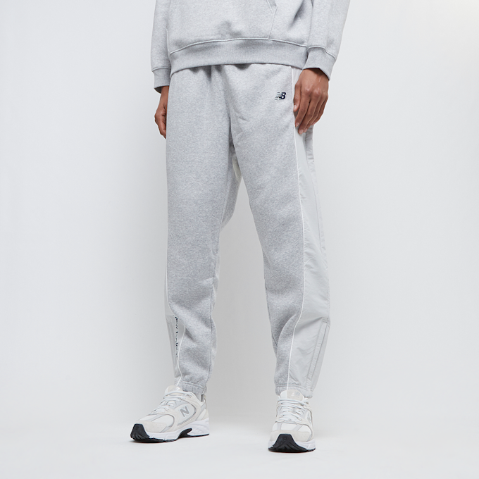 New Balance Hoops Sweatpant gris 28897 1