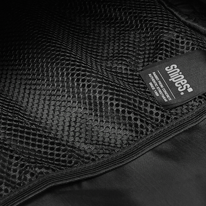 SNIPES Woven Label Basic Logo Multi Pocket Backpack schwarz 28946 5
