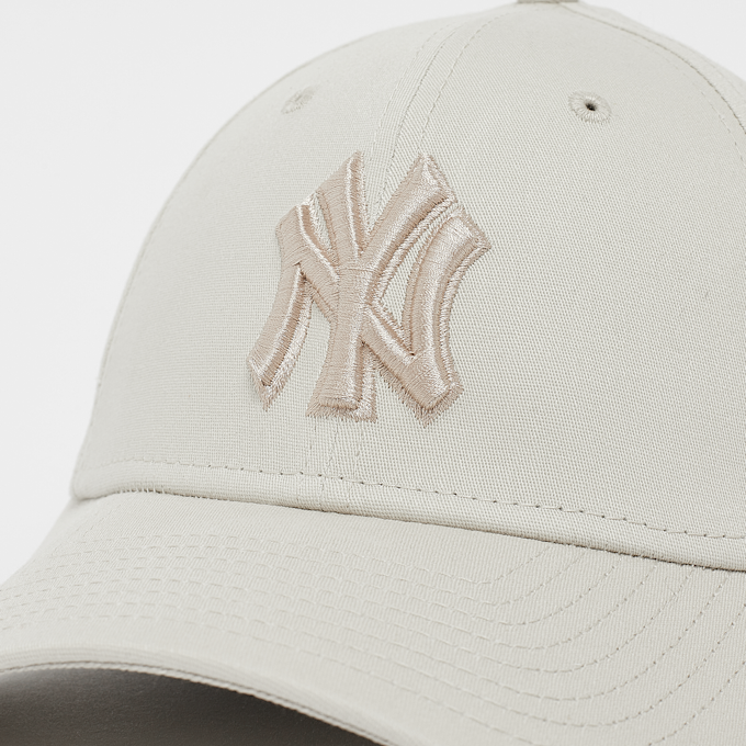 New Era 39THIRTY Outline MLB New York Yankees beige 29235 4