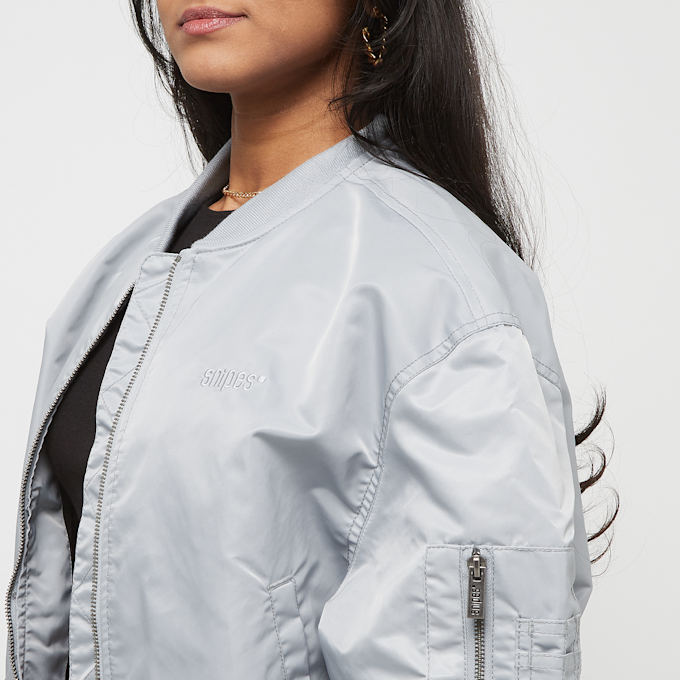 SNIPES Small Logo Padded Cropped Bomber Jacket grijs 29297 3