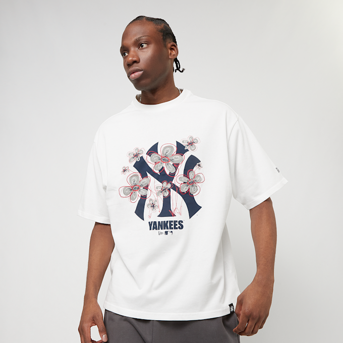 New Era MLB Floral Logo Oversized Tee New York Yankees blanco 29382 1