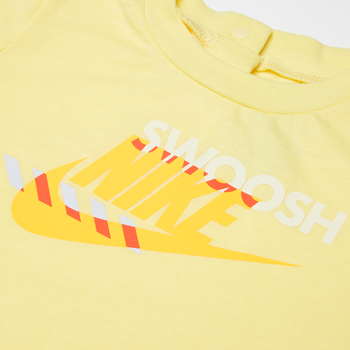 Nike Sportswear PE Romper Bucket Hat Set (2 Piece) jaune 30468 3