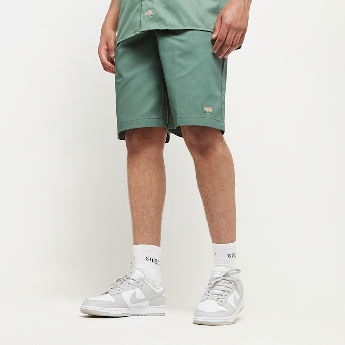 Dickies 13in Multi Pocket Work Shorts Rec grün 30663 1