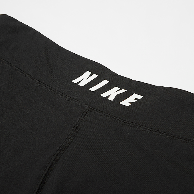 Nike Sportswear 7 in Bike Short Swoosh schwarz 30837 3