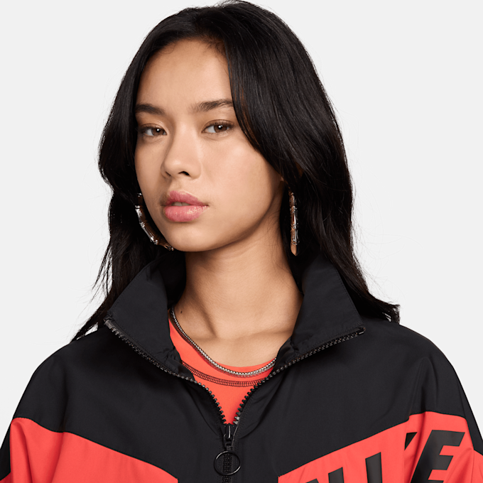 Nike Sportswear Woven Jacket rood 31024 3