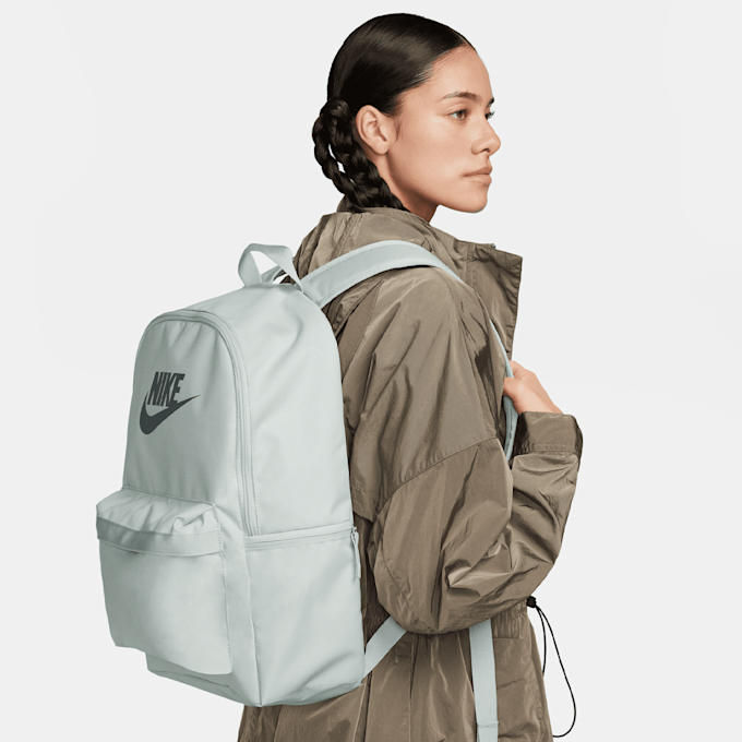 Nike Heritage Backpack grijs 31153 7