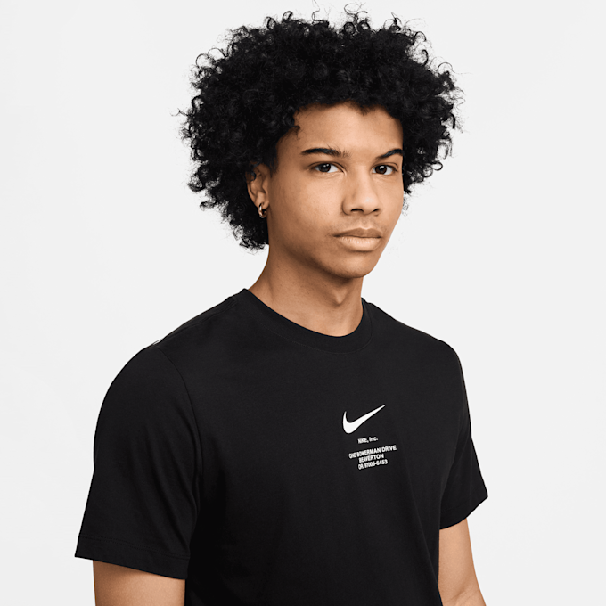 Nike Sportswear Tee Big Swoosh noir 31226 3