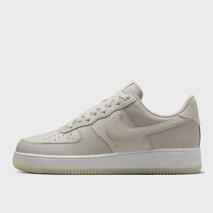 Nike Air Force 1 '07 LV8 beige 31298 1